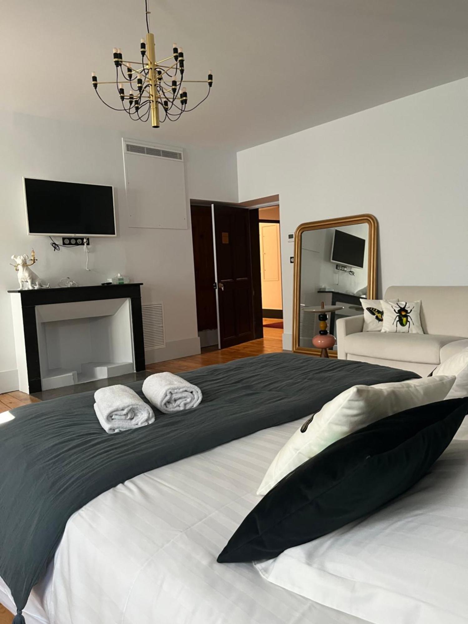 Domaine Clairfontaine Noyarey - Suites Junior Exterior foto