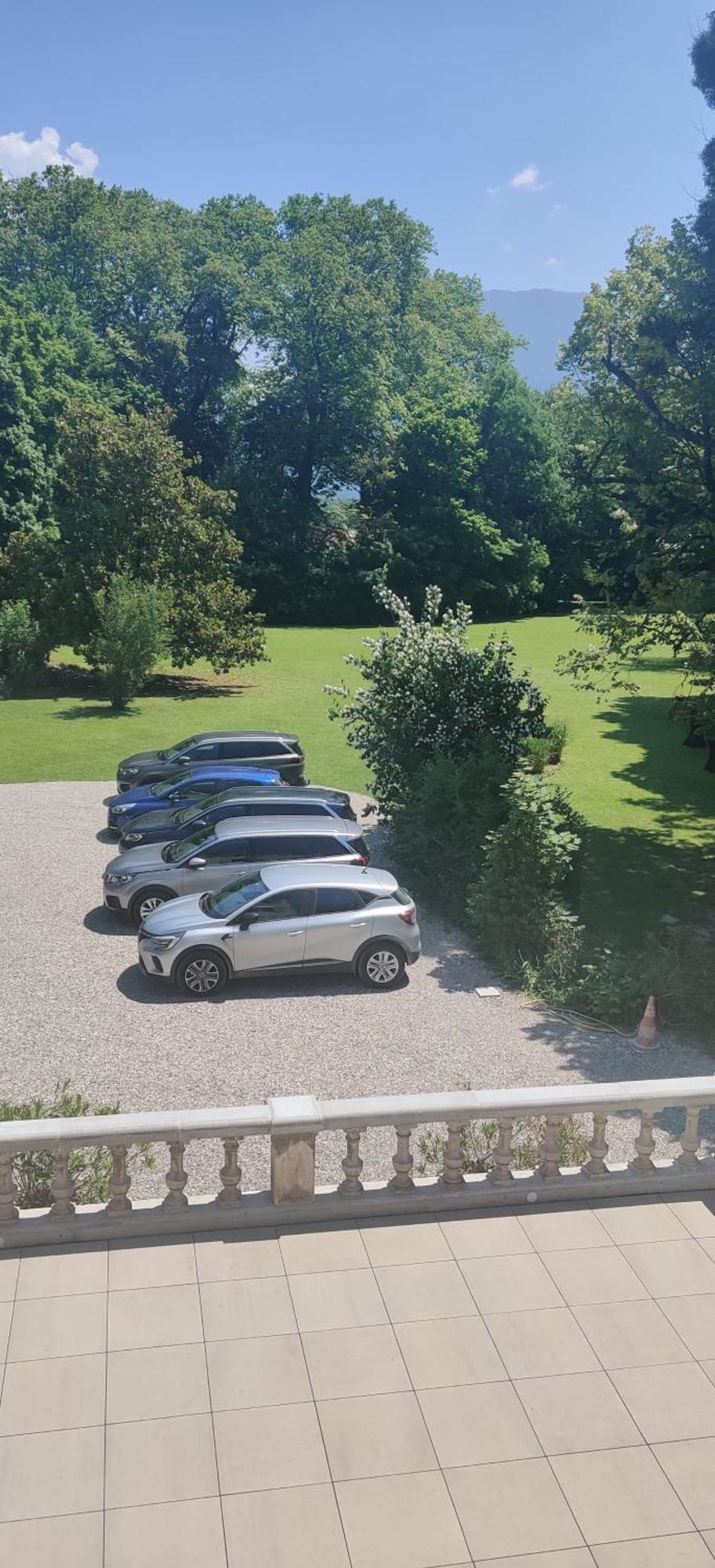 Domaine Clairfontaine Noyarey - Suites Junior Exterior foto
